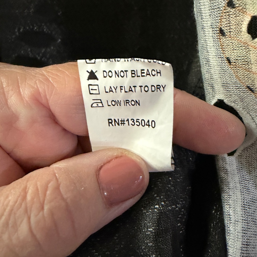 Elegant Women's Butterfly Print Cape/Overlay (32) - Picture 7 of 8